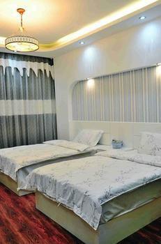 فنغهوانغ Yiguangnian Fashion Hotel المظهر الخارجي الصورة